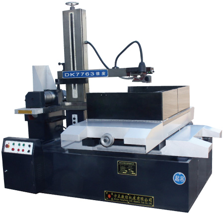 線切割機床成為精密模具加工手段